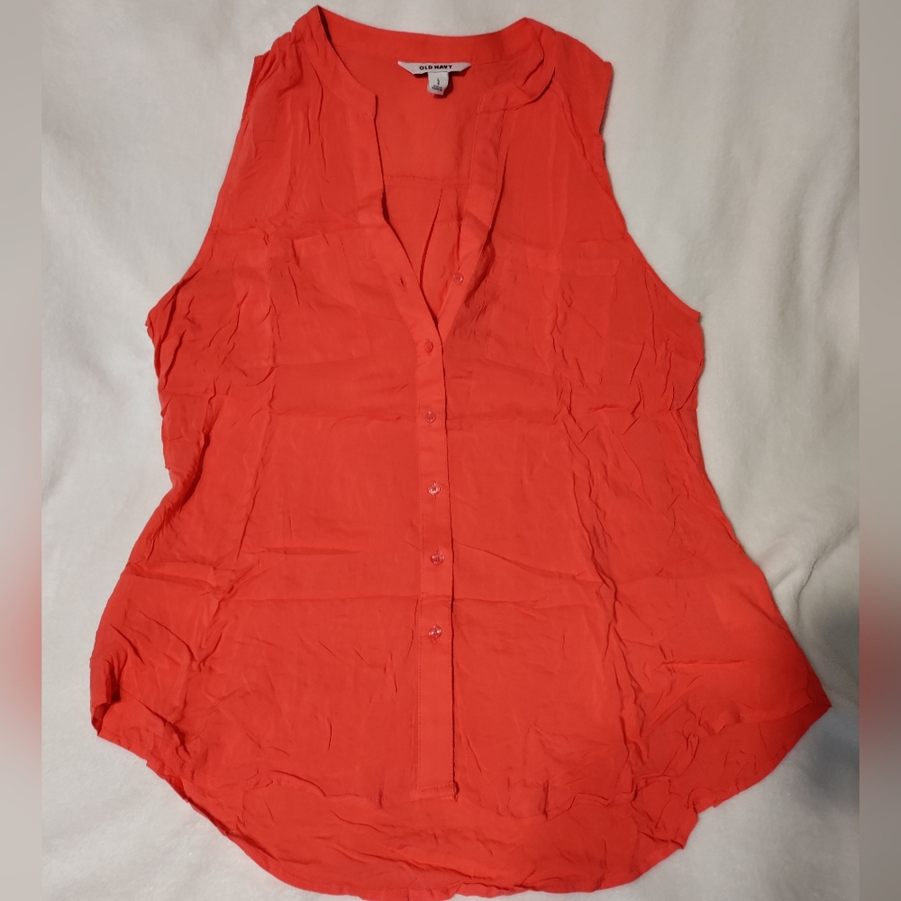 Old Navy sleeveless button down